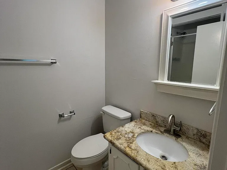 2819 Lawnwood Dr — Photo 13