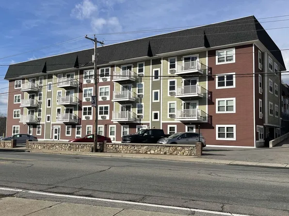 275 W Main St APT 42, Marlborough, MA 01752