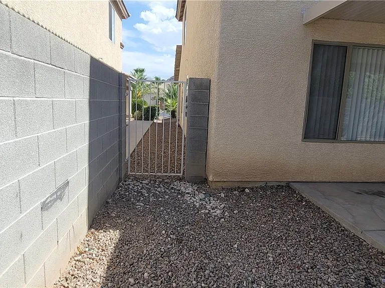 9584 Allison Ranch Ave — Photo 14