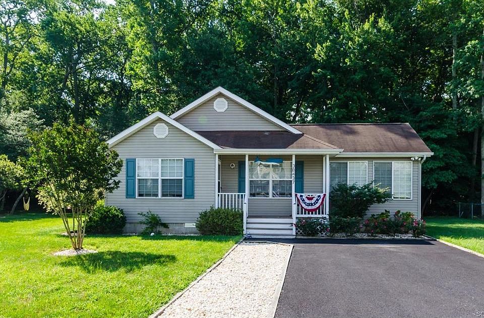 1st image of 38437 Hemlock Dr