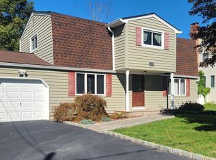 439 Southport Street, Ronkonkoma, NY 11779