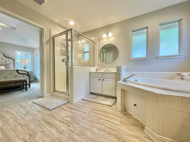 46 Flickering Sun Ct — Photo 36