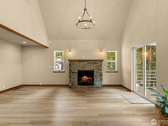 4th image of 22126 Appaloosa Lane