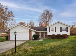 26511 Locust Dr, Olmsted Falls, OH 44138