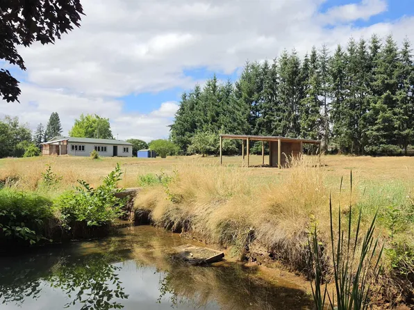 34125 E Lacomb Rd, Lebanon, OR 97355
