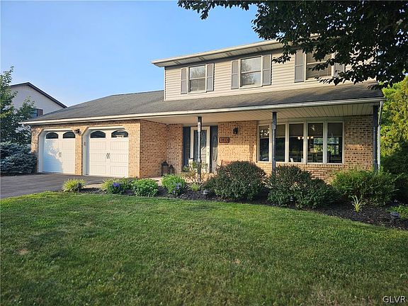 3rd image of 1813 Willow Dr