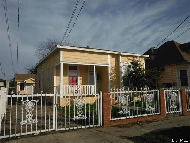 1st image of 5864 Brentwood St