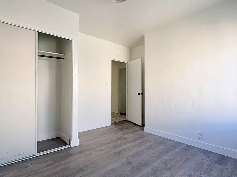 357 Lester Ave #359 — Photo 5