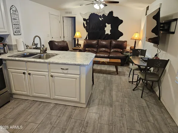 105 N DELAWARE Drive #21, Apache Junction, AZ 85120