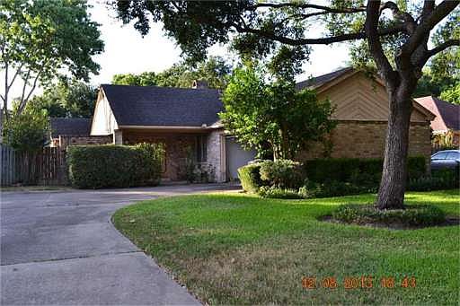 2nd image of 1114 Oxborough Dr