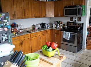 572 High St, Medford, MA 02155