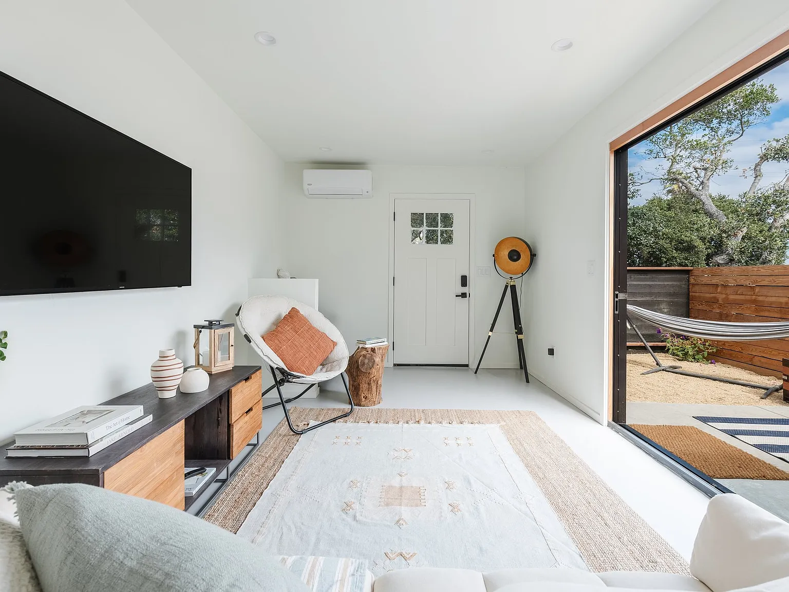 1221 Roosevelt St — Photo 4