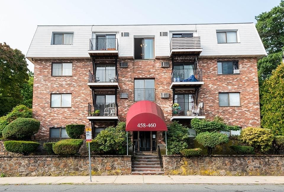 1st image of 458-460 Eastern Ave Unit 25