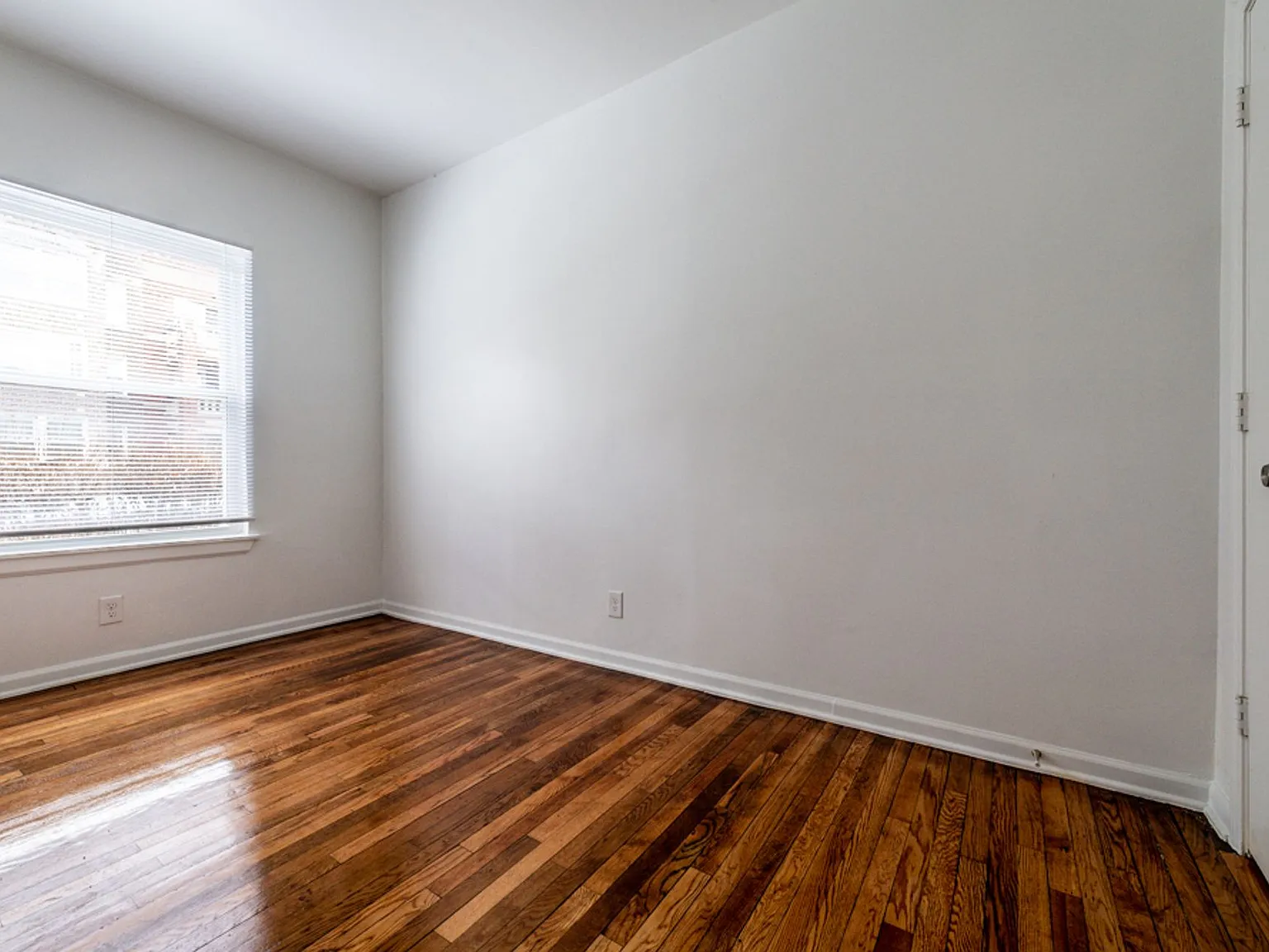 6160 S Martin Luther King Dr — Photo 3