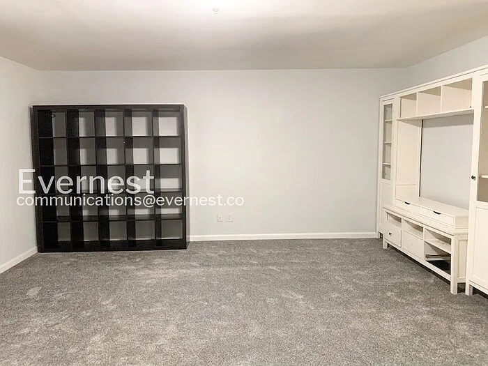 11162 Soldiers Ct — Photo 12