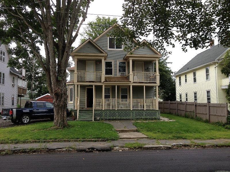 374 Park Ave