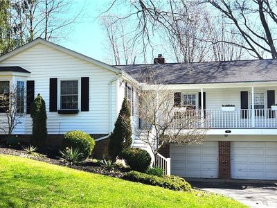 106 Locust Ln, Chagrin Falls, OH, 44022