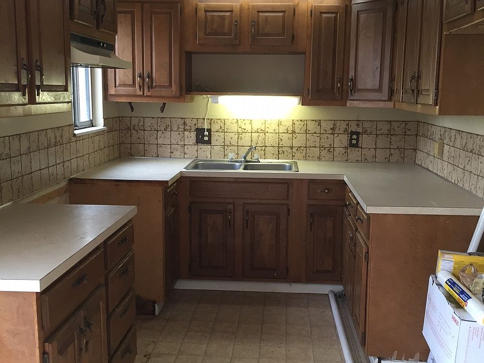 2nd image of 8720 Edgewater Ave