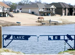 5001 E Platteview Dr, Cedar Creek, NE 68016
