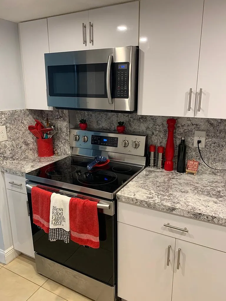 3 bed, 1266 sqft, $2,850 — Photo 1
