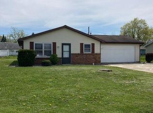 504 E Cook Rd, Fort Wayne, IN 46825