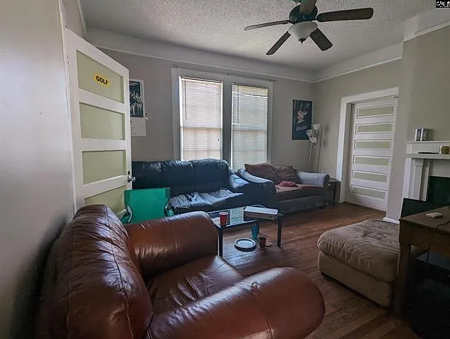 2115 Wallace St — Photo 18