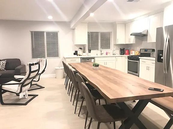 Kitchen Dinning area