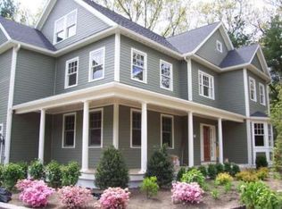 247 East St, Lexington, MA 02420