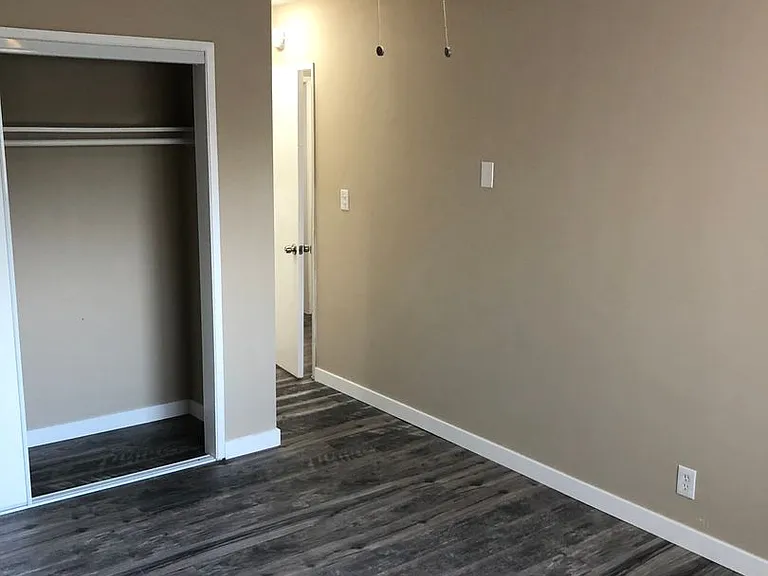 650 Linden Ave — Photo 19