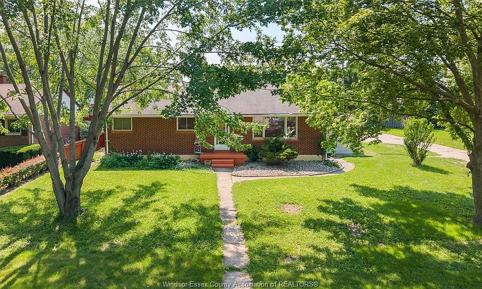 1st image of 2605 Askin Ave