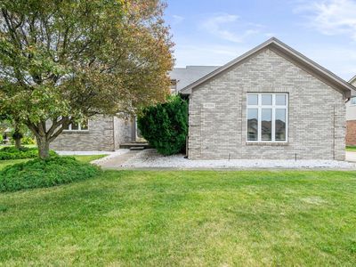 47556 Robins Nest Dr, Shelby Township, MI, 48315
