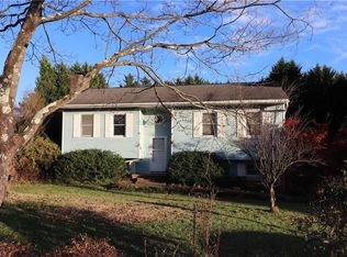 4357 Northampton Dr, Winston Salem, NC 27105