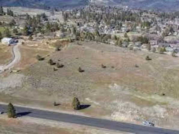 848 French St, Yreka, CA 96097