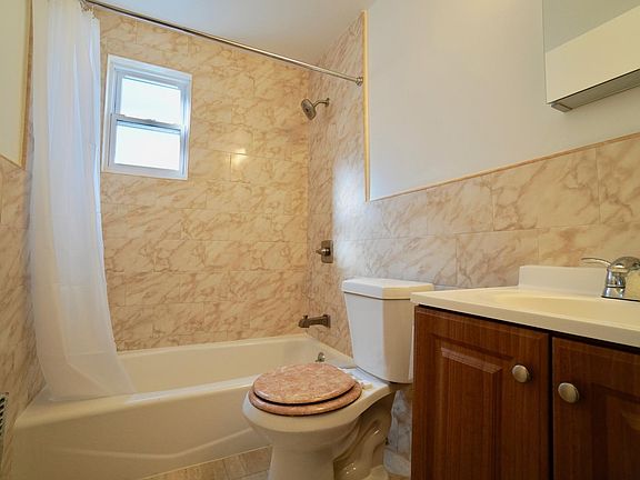 5th image of 173 Lockwood Ave #2A