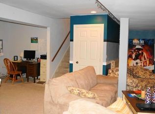 4 Royal Dr, Lititz, PA 17543