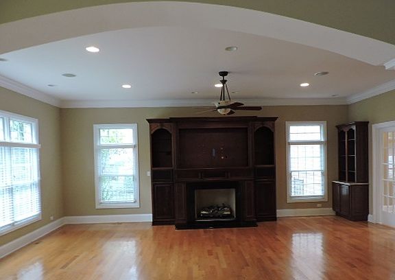 5th image of 204 S Evergreen Ave
