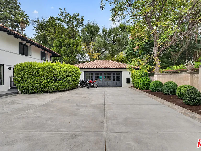 760 S San Rafael Ave — Photo 43