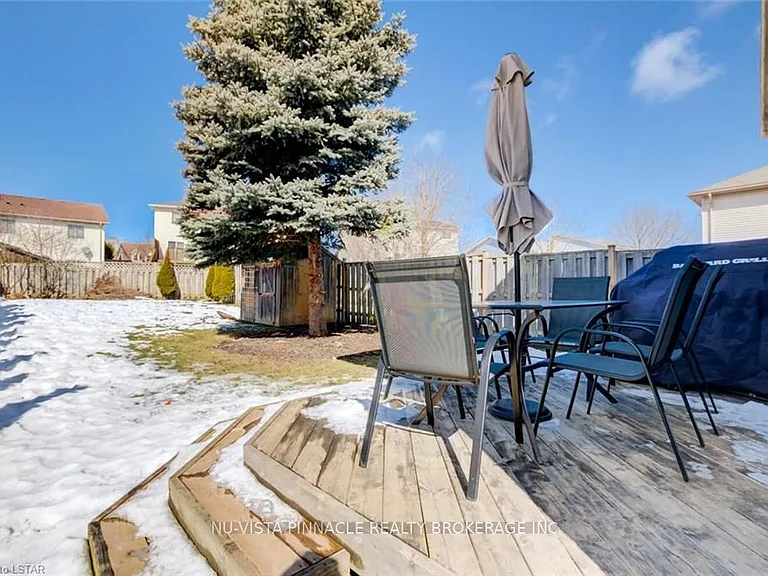 96 Reid Ct — Photo 28