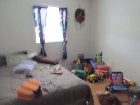 5th image of 33 Meadowood Ln
