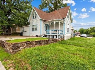 805 1/2 N Leverett Ave #PENTHOUSE, Fayetteville, AR 72701