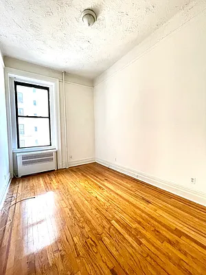 Rented by Compass | media 11