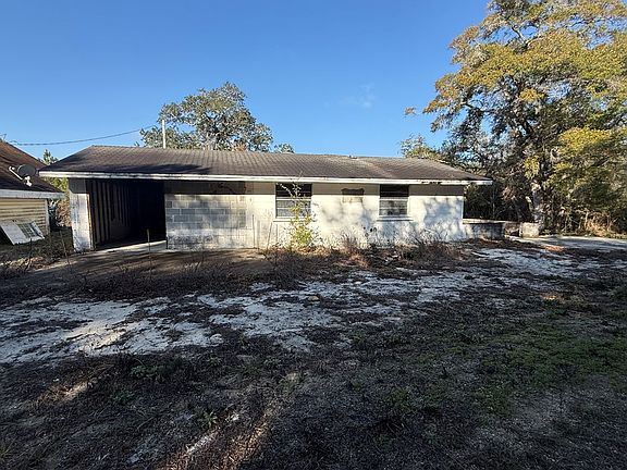 3rd image of 110 SE 10th St