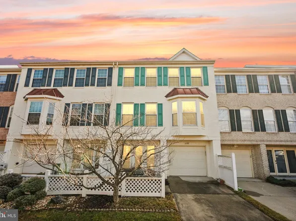 2709 Baronhurst Dr, Vienna, VA 22181