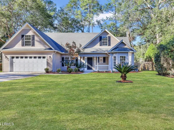 37 Purrysburg Dr, Beaufort, SC 29907