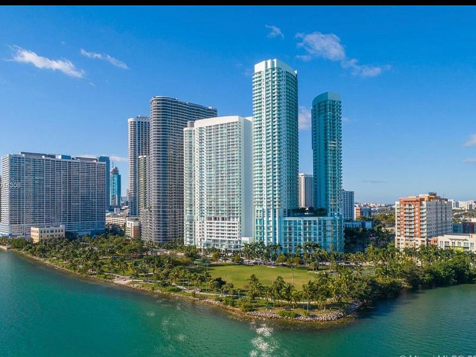 1st image of 1900 N Bayshore Dr APT 609