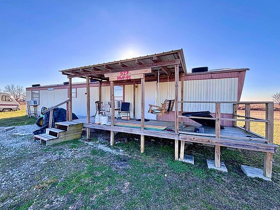 2nd image of 927 Highway 91