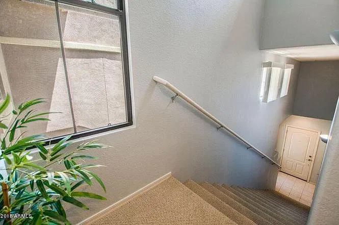 1 bed, 1002 sqft, $1,450 — Photo 3