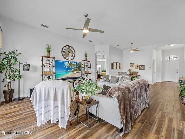 1785 Ficus Point Dr — Photo 15