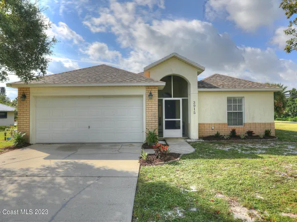 3915 Baldwin Dr, Micco, FL 32976