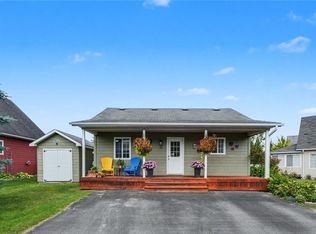 Lakes Of Wasaga, Wasaga Beach, ON L9Z 1X7